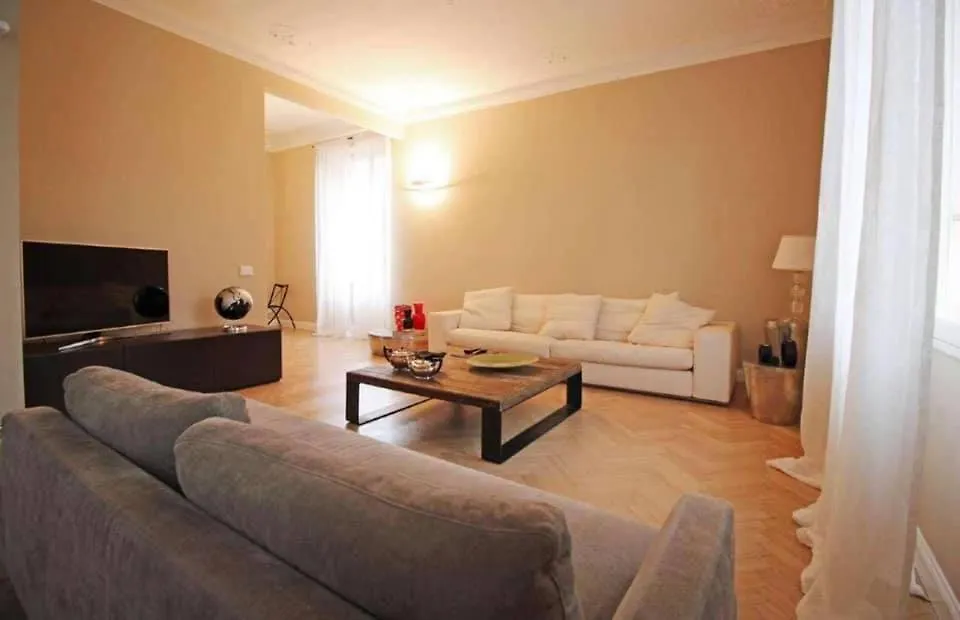 B&B Fiamma Lux Milan